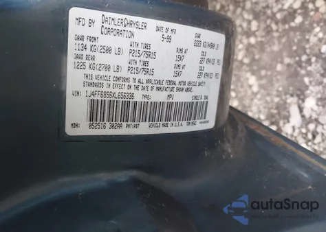 1999 Jeep Cherokee Classic/Sport from USA, damaged, VIN 1J4FF68S6XL656336